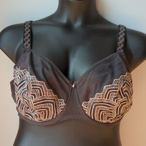 Louisa Bracq Bra